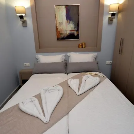 Chic Living 4 カヴァラ