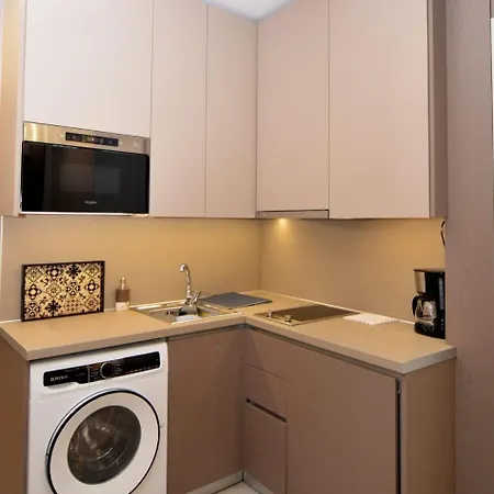 Chic Living 4 アパート *